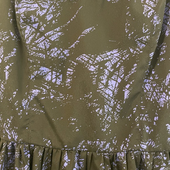 Greylin Black and White Peplum Top-Size Small - Picture 3 of 4